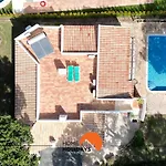 #214 Vivenda 3 Quartos By Holidays 别墅